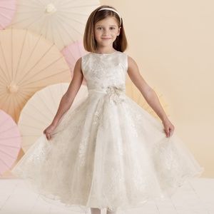 New Flower Girl/Communion dresss